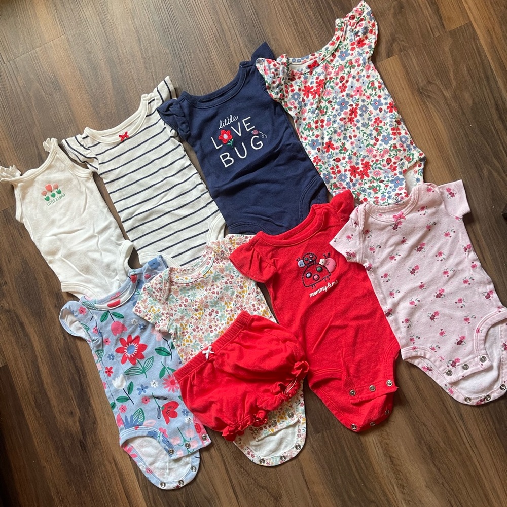 NB Carters onesie bundle